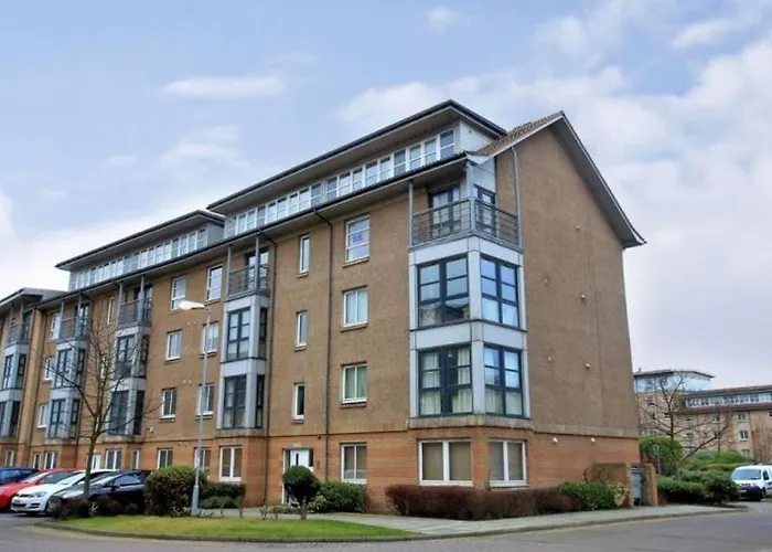 Aberdeen City Apartment Close To The Beach!